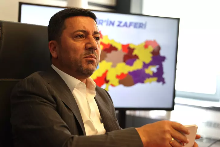 İYİ Partili Nevşehir Belediye Başkanı Arı'dan sığınmacıların su ve nikah ücretlerine zam kararı! "Yüzde 53 bana bunun için oy verdi"